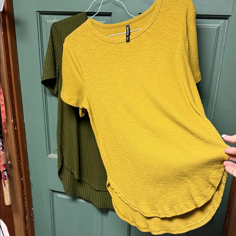 Crazy Train Mustard and Olive Short Sleeve Tops